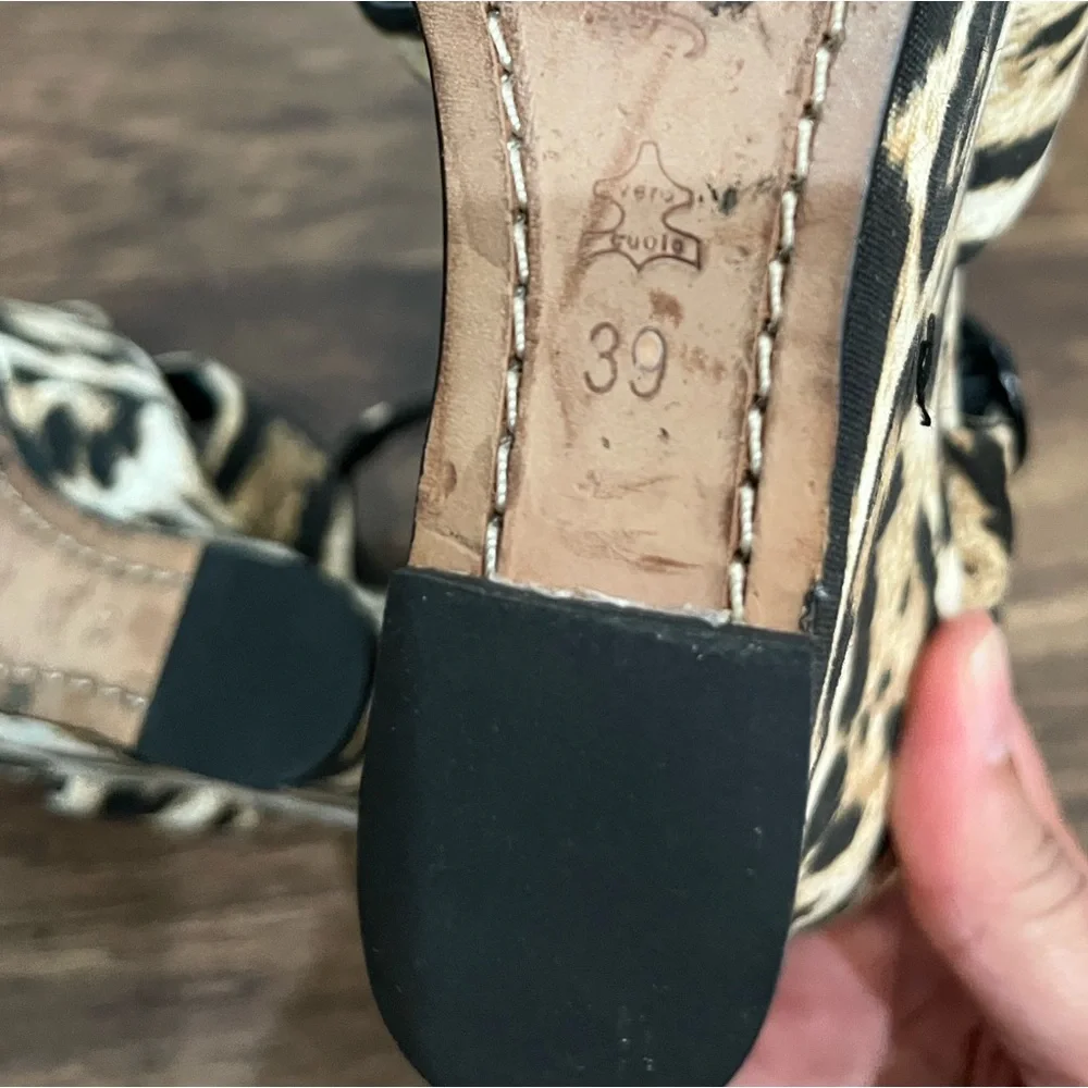Alice and Olivia Leopard Print Wedge‎ Sandals Sz. 39
